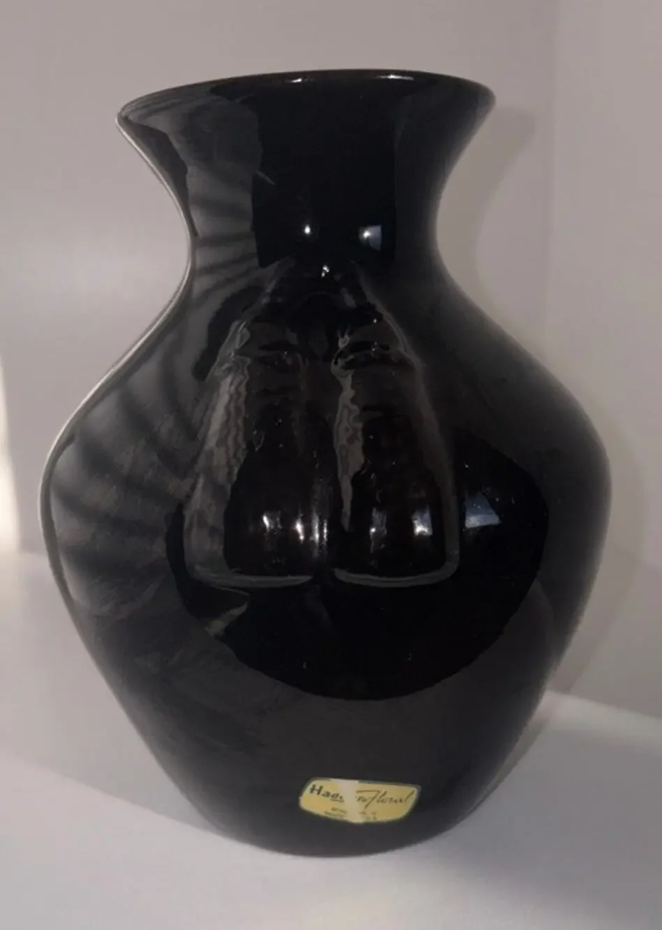 VTG 1980s Haeger Floral Glossy Black Ceramic Vase Tassel Design